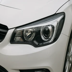 Formas de limpiar faros de coche